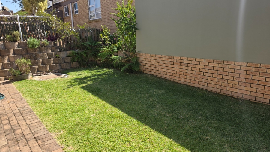 2 Bedroom Property for Sale in Groenkloof Retirement Village Western Cape